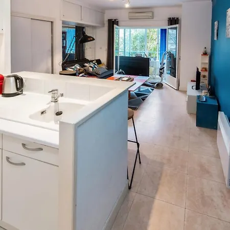 Modern And Charming Flat With Ac At The Heart Of Juan-les-pins - Welkeys Διαμέρισμα Αντίμπ